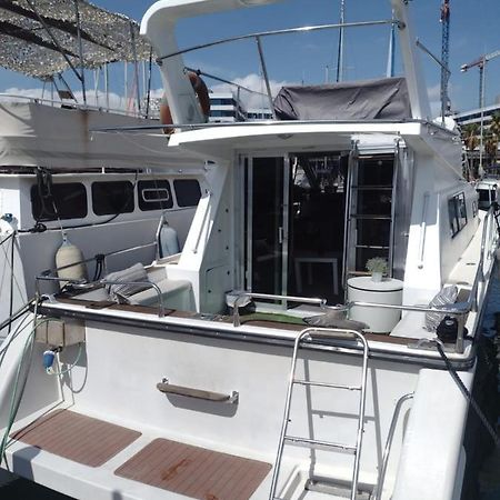 ホテル Yach Boat バルセロナ エクステリア 写真