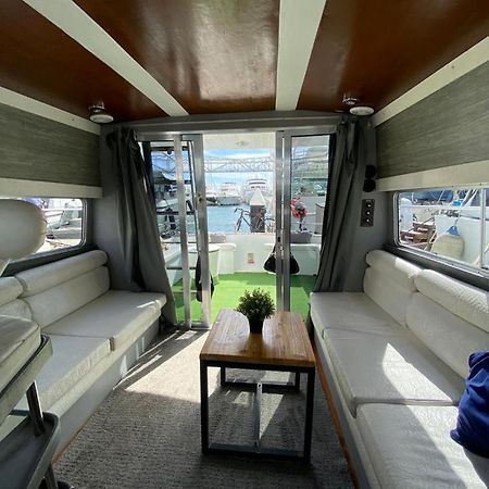 ホテル Yach Boat バルセロナ エクステリア 写真