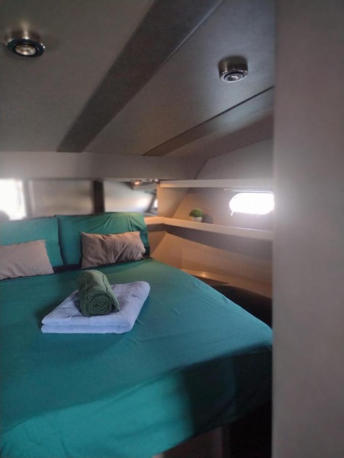 ホテル Yach Boat バルセロナ エクステリア 写真