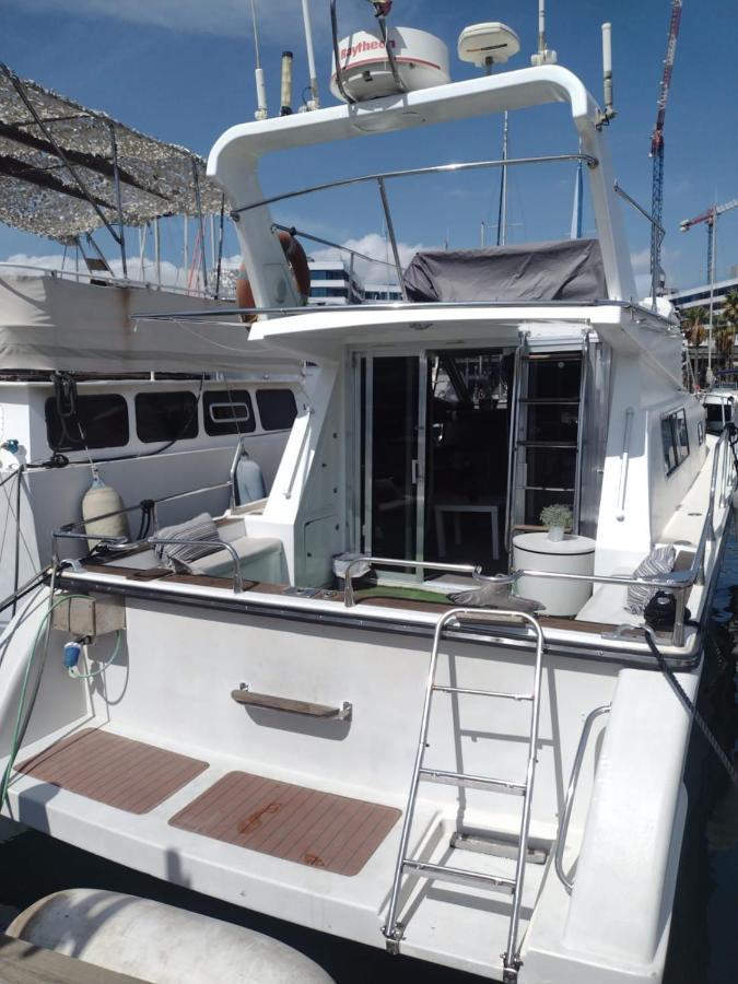 ホテル Yach Boat バルセロナ エクステリア 写真