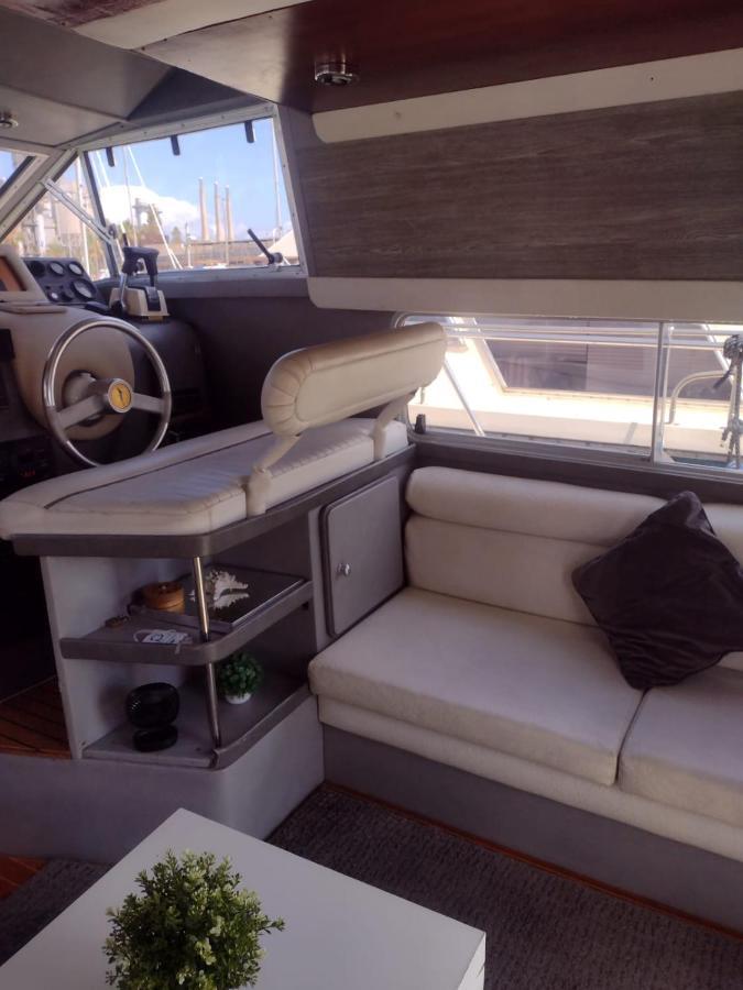ホテル Yach Boat バルセロナ エクステリア 写真